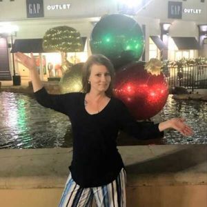 Meet your Posher, Crystal